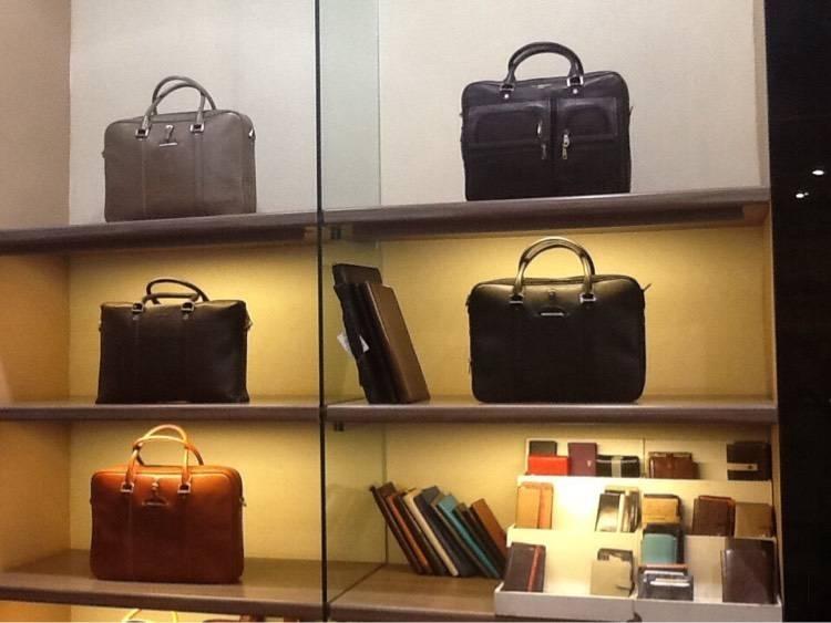 Why Men Need Their Own Perfect Briefcases?