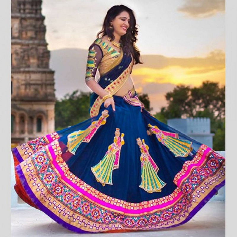 Types Of Designer Lehengas’ Blouses That You Just Can’t Miss