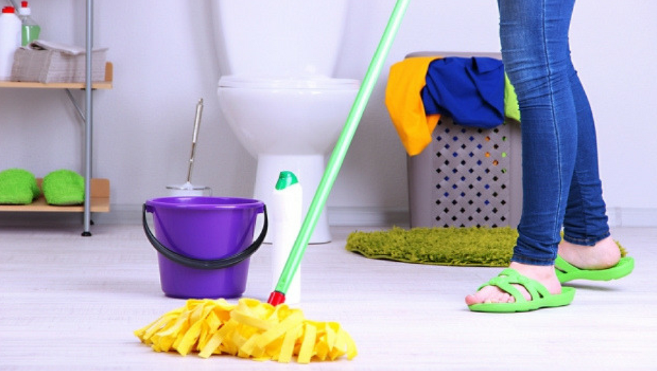 4 Quick &amp; Easy Home Cleaning (DIY) Tips